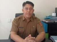 Kabid Ketenagaan Dinas Pendidikan dan Kebudayaan (Disdikbud) Agam, Aslim mengungkapkan bahwa daerah tersebut masih kekurangan tenaga pengajar
