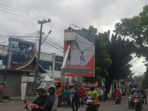 Bersama Bawaslu, Satpol PP Padang Turunkan 200 Personel Tertibkan APK Selama Masa Tenang