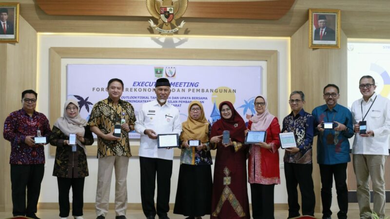 Gubernur Sumbar dan Tim FEBA Dorong Masyarakat Laporkan SPT Tahunan Tepat Waktu