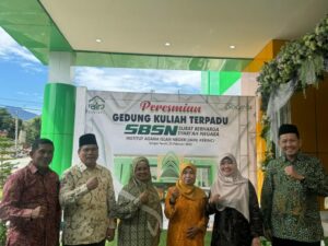 Rektor UIN Imam Bonjol Padang, Martin Kustati menghadiri peresmian Gedung Kuliah Terpadu IAIN Kerinci yang dibiayai oleh SBSN