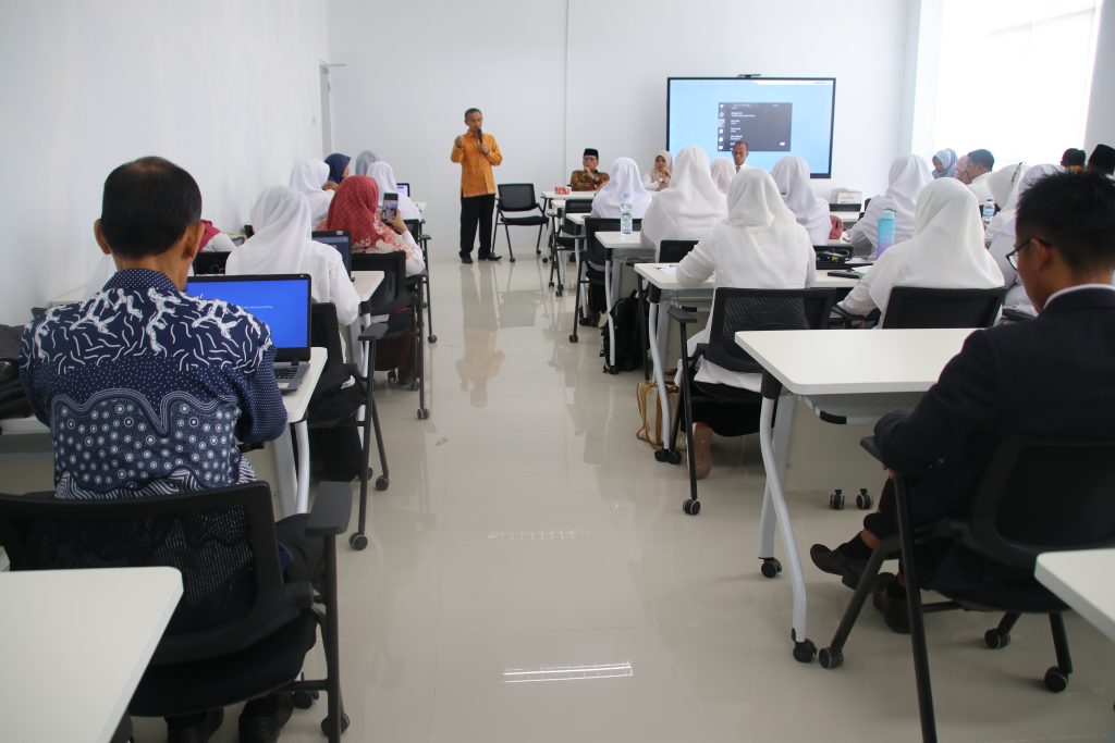 Ratusan Siswa SMK di Padang Ikuti Program Persiapan Kerja, Pemko Gandeng Ruangguru