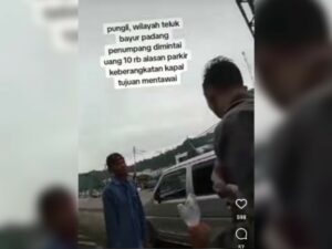 Dugaan pungutan liar (pungli) terjadi di kawasan Teluk Bayur, Kecamatan Padang Selatan, Kota Padang, Sumatra Barat (Sumbar).