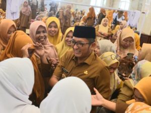 Sebanyak 2.331 guru honor bakal diangkat sebagai Pegawai Pemerintah dengan Perjanjian Kerja (PPPK) di lingkungan Pemko Padang.