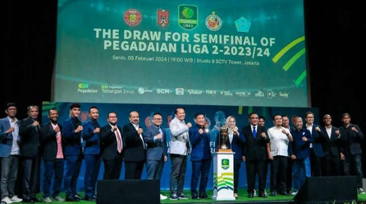 Semen Padang FC akan menghadapi Malut United FC pada babak semifinal Liga 2 2023/2024. Hal ini berdasarkan hasil drawing yang digelar pada