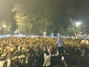 Puluhan ribu orang yang datang menghadiri kampanye akbar pasangan Capres-Cawapres nomor urut 2 Prabowo-Gibran, Senin (5/1/2024) malam