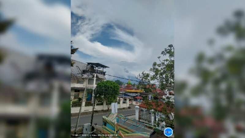 Gunung Marapi di Sumatra Barat (Sumbar) mengalami erupsi sebanyak dua kali pada Selasa sore (6/2/2024). Erupsi pertama terjadi pada pukul.