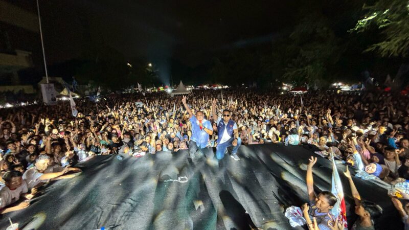 Kampanye akbar Prabowo-Gibran di Kota Padang digelar di lapangan GOR Haji Agus Salim pada Jumat (9/2/2024) malam.