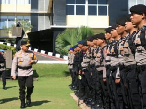 Kepolisian Daerah (Polda) Sumbar menggelar Apel Pergeseran Pasukan Personel Polri BKO Pengamanan TPS Pemilu 2024