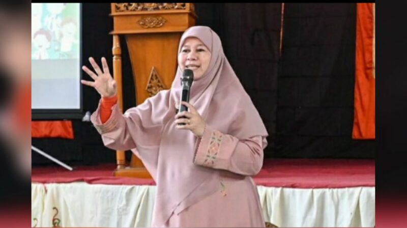 Istri dan anak Gubernur Sumatra Barat, Mahyeldi Ansharullah turut serta menjadi caleg di Pemilu 2024 dari Partai Keadilan Sejahtera (PKS).