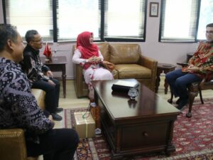 Rektor UIN Imam Bonjol Padang, Prof Dr Hj Martin Kustati MPd melakukan kunjungan ke Yayasan Nur Semesta dan Istanbul Foundation serta