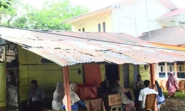 Janda 5 Anak di Nanggalo Dapat Bantuan Bedah Rumah Program Semata