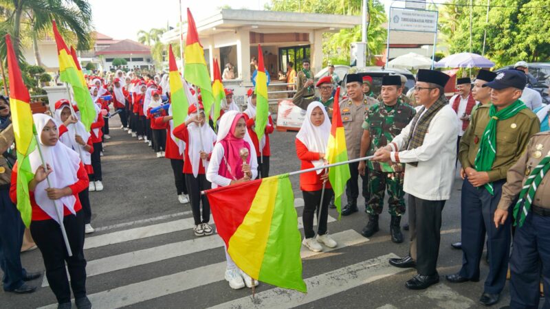 Hendri Septa Lepas Pawai Taaruf Gerakan Kepanduan HW Muhammadiyah Sumbar