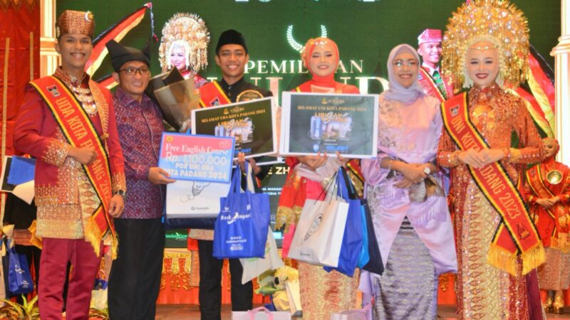 Dila Sofira dan Ahmad Arif Dinobatkan Sebagai Uni dan Uda Duta Wisata Kota Padang 2024