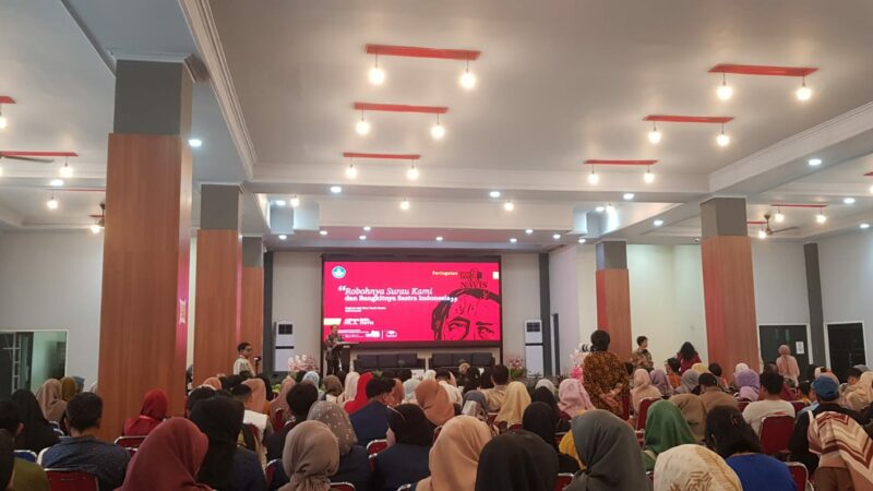 Peringatan 100 Tahun AA Navis, Merawat Dunia Kesusastraan Indonesia