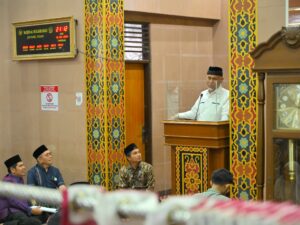 Awal Ramadan, Gubernur Sumbar Beri Tausiah di Masjid Al Mukarramah