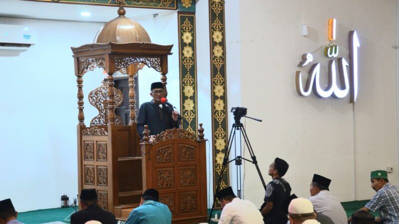 Tausiah di Masjid Nurul Iman, Wako Padang Sampaikan Keutamaan Sabar dan Syukur