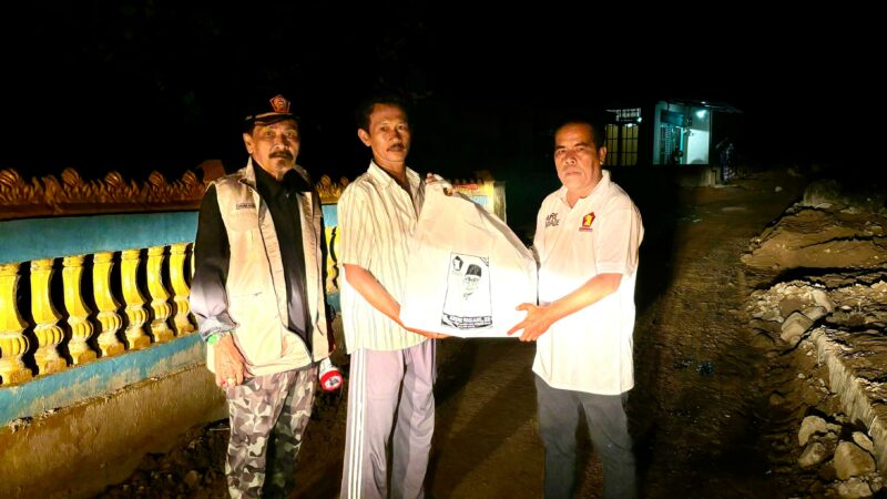 Andre Rosiade: Dalam Sepekan, Gerindra Bagikan Ribuan Nasi Kotak Sahur untuk Korban Banjir Pessel