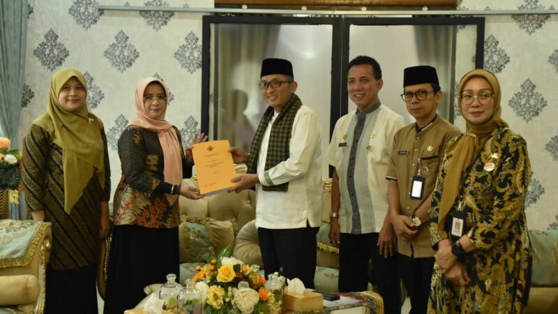 BPK Serahkan Hasil Pemeriksaan LKPD 2023, Wali Kota Padang Segera Evaluasi