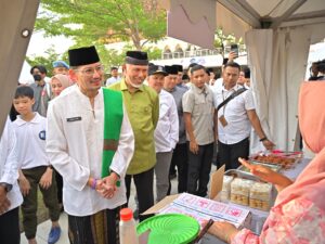 Menparekraf Buka Iven Sumarak Ramadan, Mahyeldi Tegaskan Komitmen Sumbar untuk Pariwisata Halal