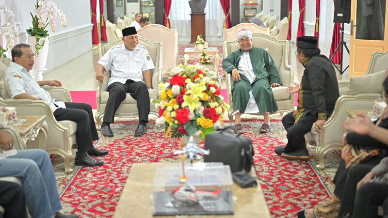 Gubernur Sumbar Tampung Usulan Penundaan Ranperda Pemajuan Kebudayaan