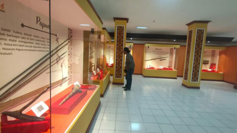 170 Senjata Tradisional Dipentaskan di Museum Adityawarman Padang