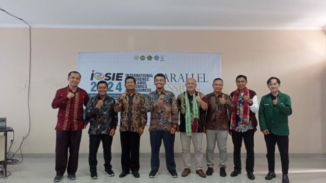 IAIN (Institut Agama Islam Negeri) Kendari menyelenggarakan kegiatan International Conference On Islamic Economic and Business (ICONIEB)