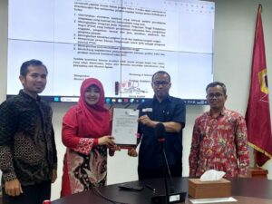 UIN Imam Bonjol Padang menunjukkan komitmennya dalam mewujudkan good governance dengan menggelar penandatanganan Pakta Integritas.