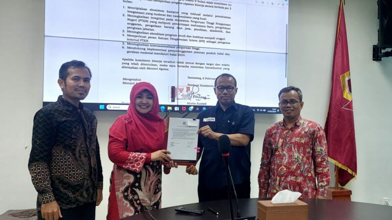 UIN Imam Bonjol Padang menunjukkan komitmennya dalam mewujudkan good governance dengan menggelar penandatanganan Pakta Integritas.