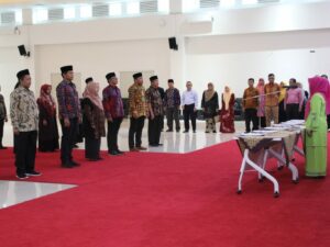 Universitas Islam Negeri (UIN) Imam Bonjol Padang kembali mengalami momentum penting dengan pelantikan beberapa Pejabat Pengganti Antar Waktu