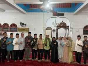 Tim Safari Ramadan (TSR) Provinsi Sumatra Barat yang dipimpin oleh Rektor UIN Imam Bonjol Padang, Prof Dr Martin Kustati, MPd, mengunjungi