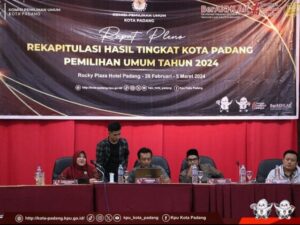 KPU Kota Padang sudah selesai melaksanakan rapat pleno rekapitulasi hasil penghitungan suara di tingkat Kota Padang di Rocky Hotel Padang.