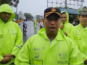 Akses menuju BIM melalui jembatan kembar, dekat flyover, ditutup sementara. Penutupan ini akan dilakukan dua hingga tiga hari ke depan.