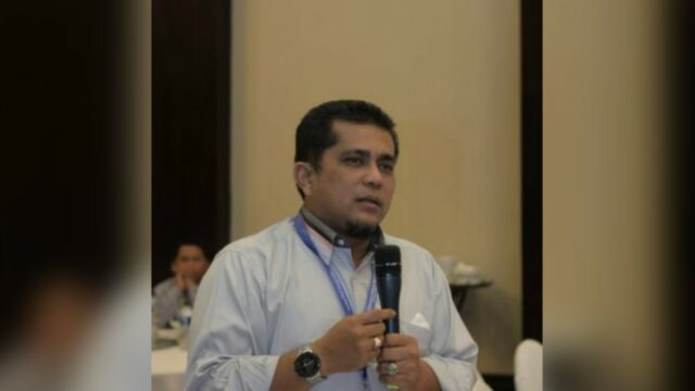 Djangan sekali-kali meninggalkan sedjarah! Bangsa yang besar adalah bangsa yang menghargai sedjarahnya sendiri. Dari sedjarah