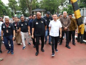 Ketua Harian Partai Gerindra yang juga Wakil Ketua DPR RI Dasco melepas 50 bus mudik gratis bertajuk 'Pulang Basamo 2024'. Mudik bersama ini