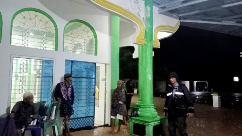 Sumbar Dikepung Bencana, BNPB: 3 Meninggal, 9 Orang Hilang di Pesisir Selatan