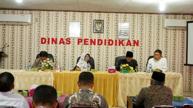 Dinas Pendidikan Dharmasraya dikunjungi anggota DPRD Muaro Jambi pada Jumat (23/2/2024). Pertemuan digelar di Dinas Pendidikan Dharmasraya.