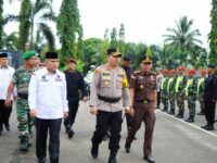 Polres Dharmasraya melaksanakan Apel Gelar Pasukan Operasi Kepolisian Terpusat "Ketupat Singgalang 2024" dalam rangka pengamanan Idul Fitri
