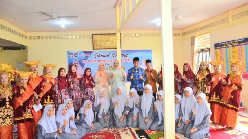 Halal Bihalal Bersama Anak Panti Asuhan, Ketua LK2S Genny Hendri Septa Apresiasi DWP Dinsos Padang