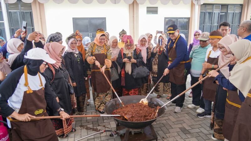 Momen HUT ke 51 KPN Balaikota, Giat Sentra Rendang Diresmikan