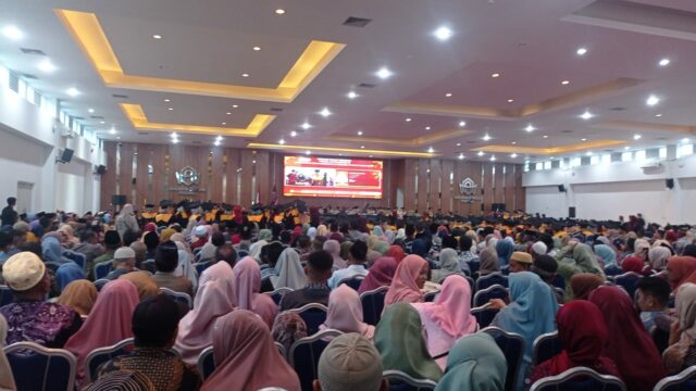 Wisuda 91 UIN Imam Bonjol: Rektor Ingatkan Wisudawan untuk Berkarya