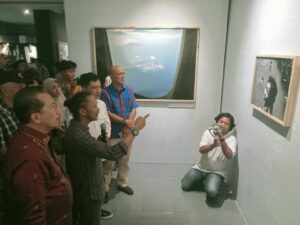 Pameran Foto dan Seni Rupa Di Bawah Kuasa Naga, Sebuah Kritikan pada Kebijakan Pariwisata
