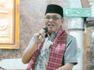 Ketua DPRD Sumbar Supardi mengajak masyarakat untuk menghindari berbagai jenis sogokan dalam pemilihan calon kepala daerah. Menurutnya Kota