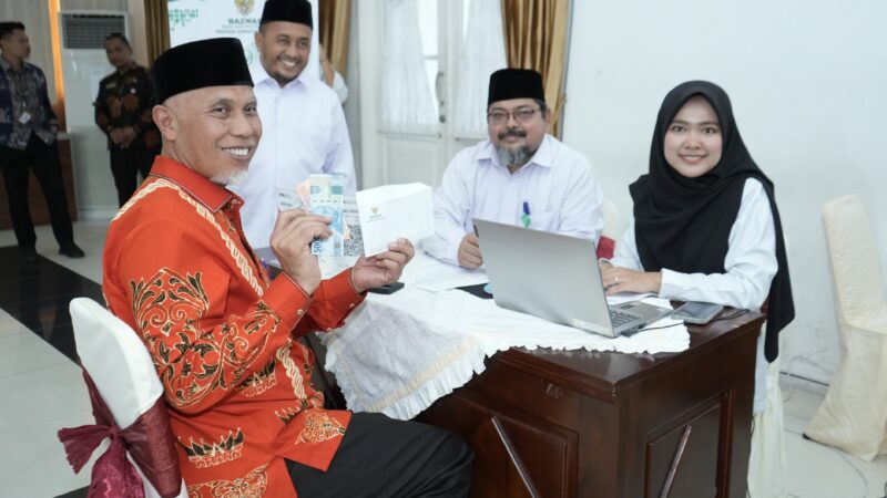 Gubernur Mahyeldi: Zakat dan Infak Solusi untuk Berbagai Persoalan Umat