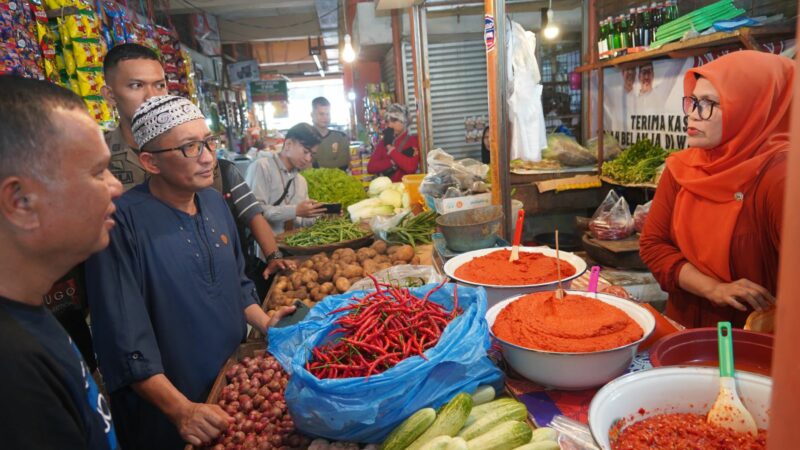 Sidak ke Pasar Raya, Wako Padang Pastikan Harga Bahan Pokok Stabil