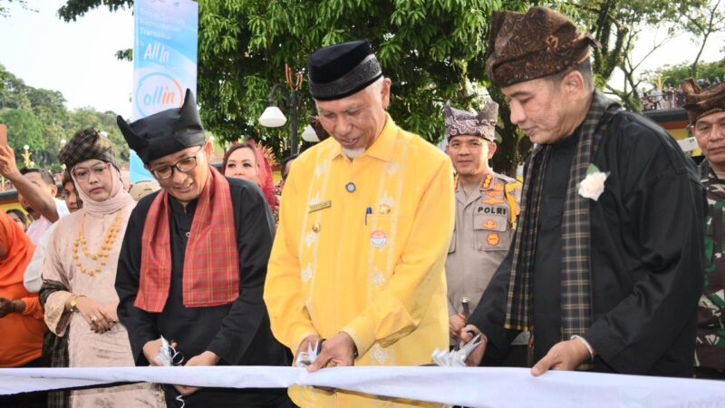 Festival Rakyat Muaro Padang Meriah, Ribuan Orang Padati Batang Arau dan Kota Tua