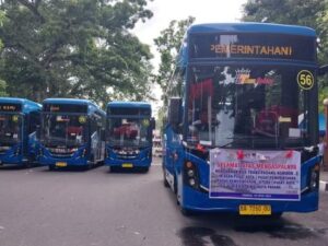 Kepala Dinas Perhubungan (Dishub) Kota Padang, Ances Kurniawan menargetkan pada 2024 ini jumlah penumpang Trans Padang sebanyak 5 juta orang.