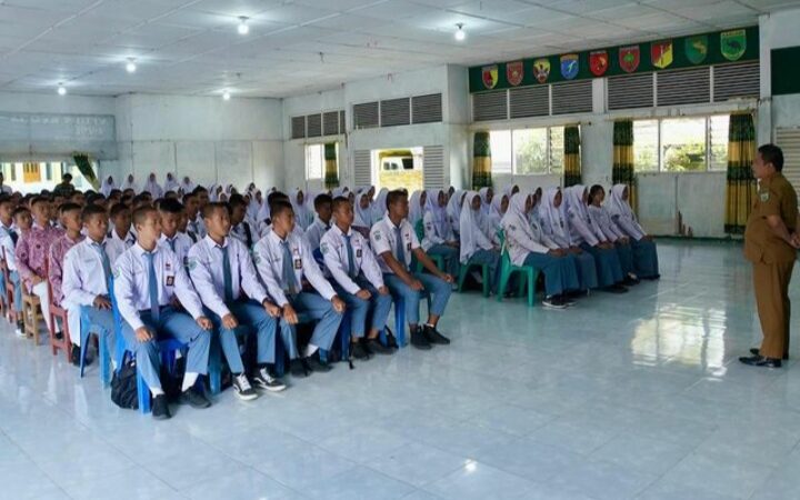 Sebanyak 65 pelajar terpilih menjadi anggota Pasukan Pengibar Bendera Pusaka (Paskibraka) Padang Panjang 2024. Sebelumnya ada 207