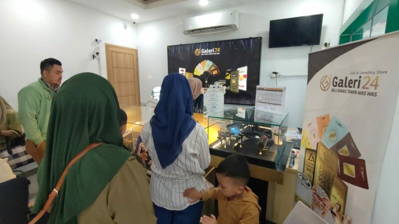 Penebusan Emas di Pegadaian Padang Meningkat Jelang Lebaran