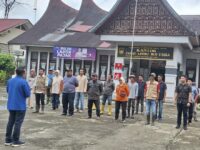 Bupati Tanah Datar, Eka Putra melaksanakan apel pagi bersama seluruh anggota Satgas Penanggulangan Bencana (Satgas PB) Nagari serta relawan