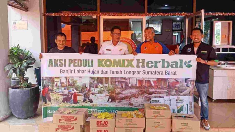 Ribuan Komix Herbal untuk Korban Banjir Lahar Dingin dan Longsor Sumbar